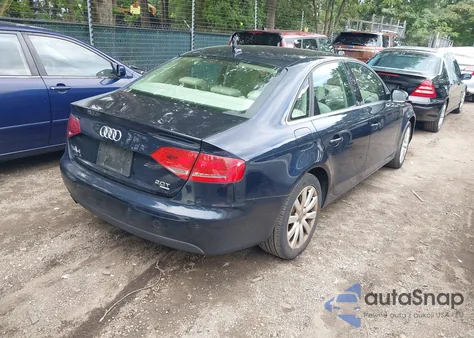 2010 Audi A4 2.0T Premium z USA, uszkodzony, nr VIN WAUFFAFL2AN016220